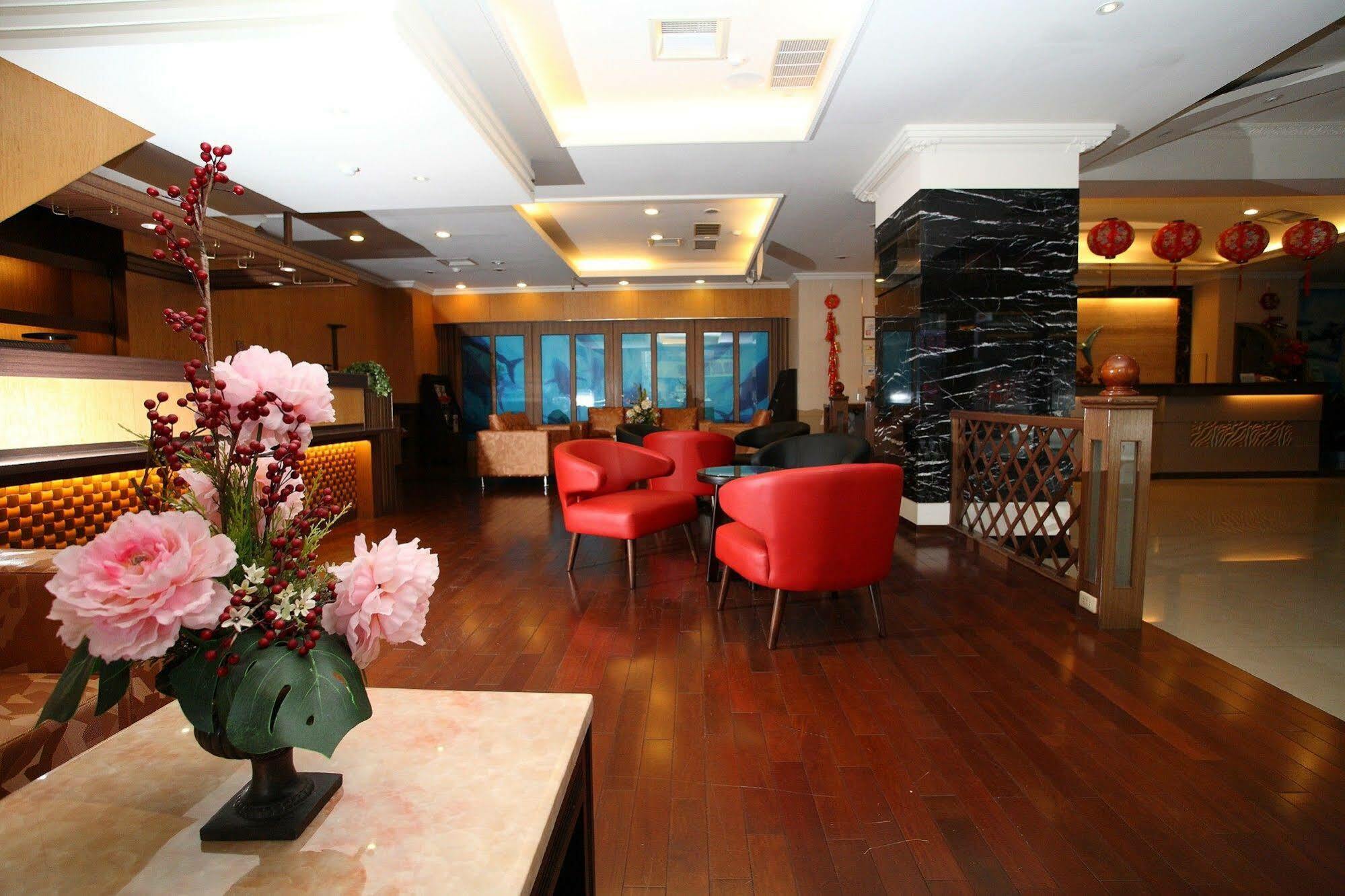 Fish Hotel Kaohsiung Exterior foto